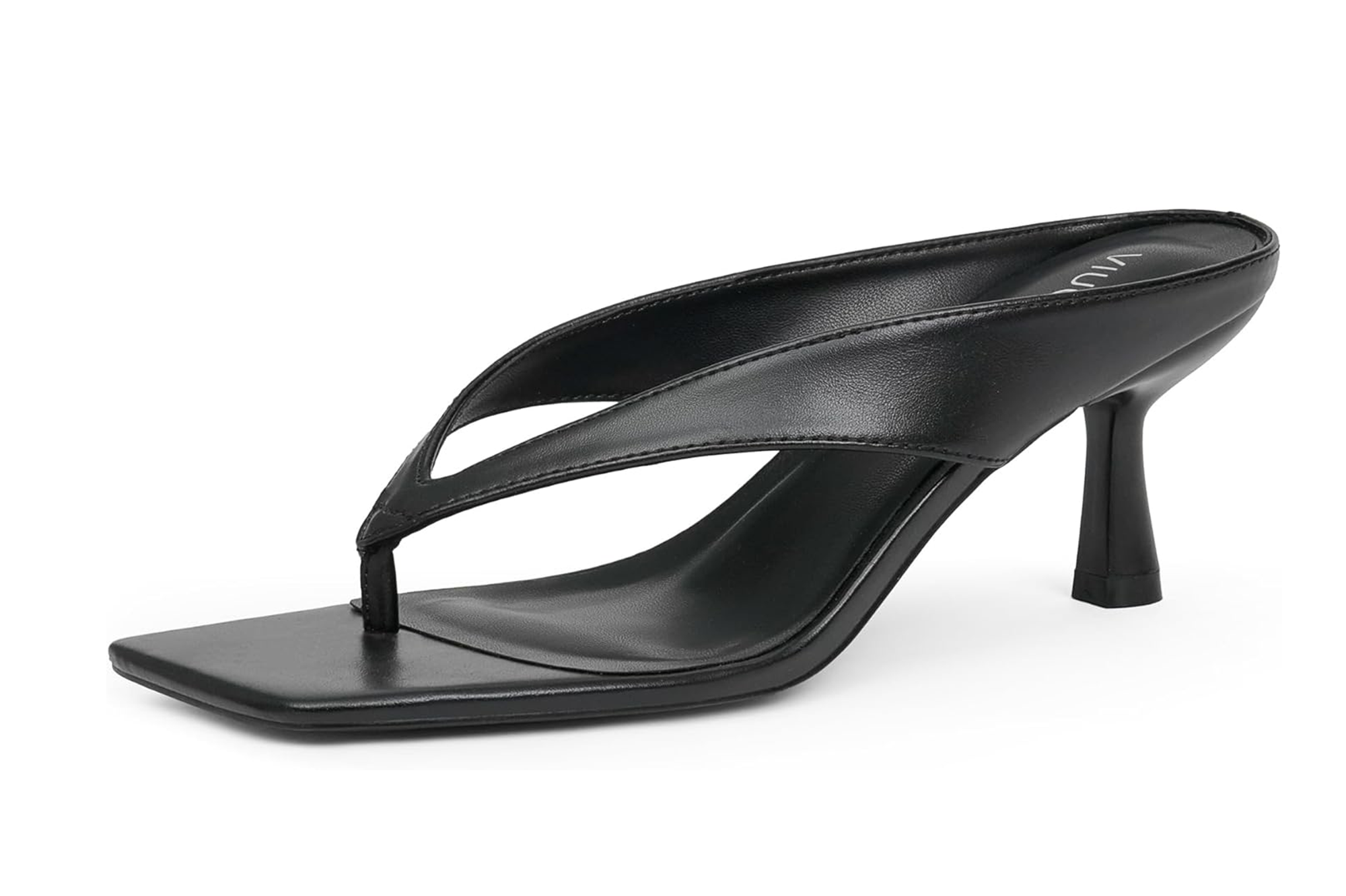 A black kitten heel