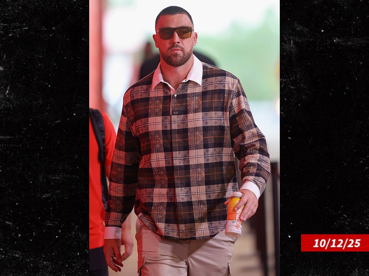 travis kelce sub getty swipe