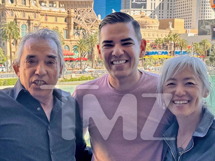 robert garcia and family tmz 1