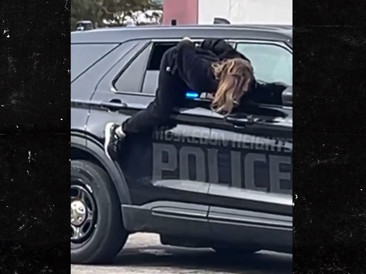 033126 woman cop car sub2