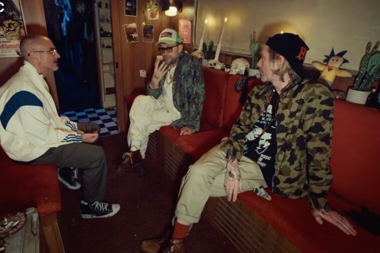 Gorillaz Talk 2006 Grammy's Hologram Performance: 'Awful in the Room'