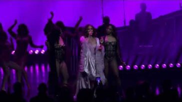 Jennifer Lopez Tried Singing Gospel! And: