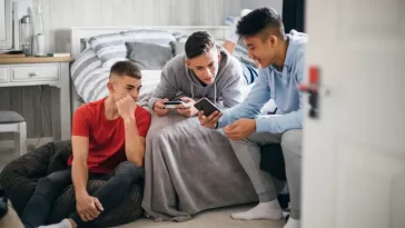 More teen social media bans are coming, but will they work?