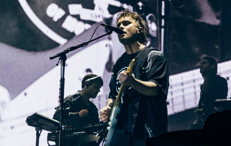 Sam Fender raises £50,000 for charity Youth Music