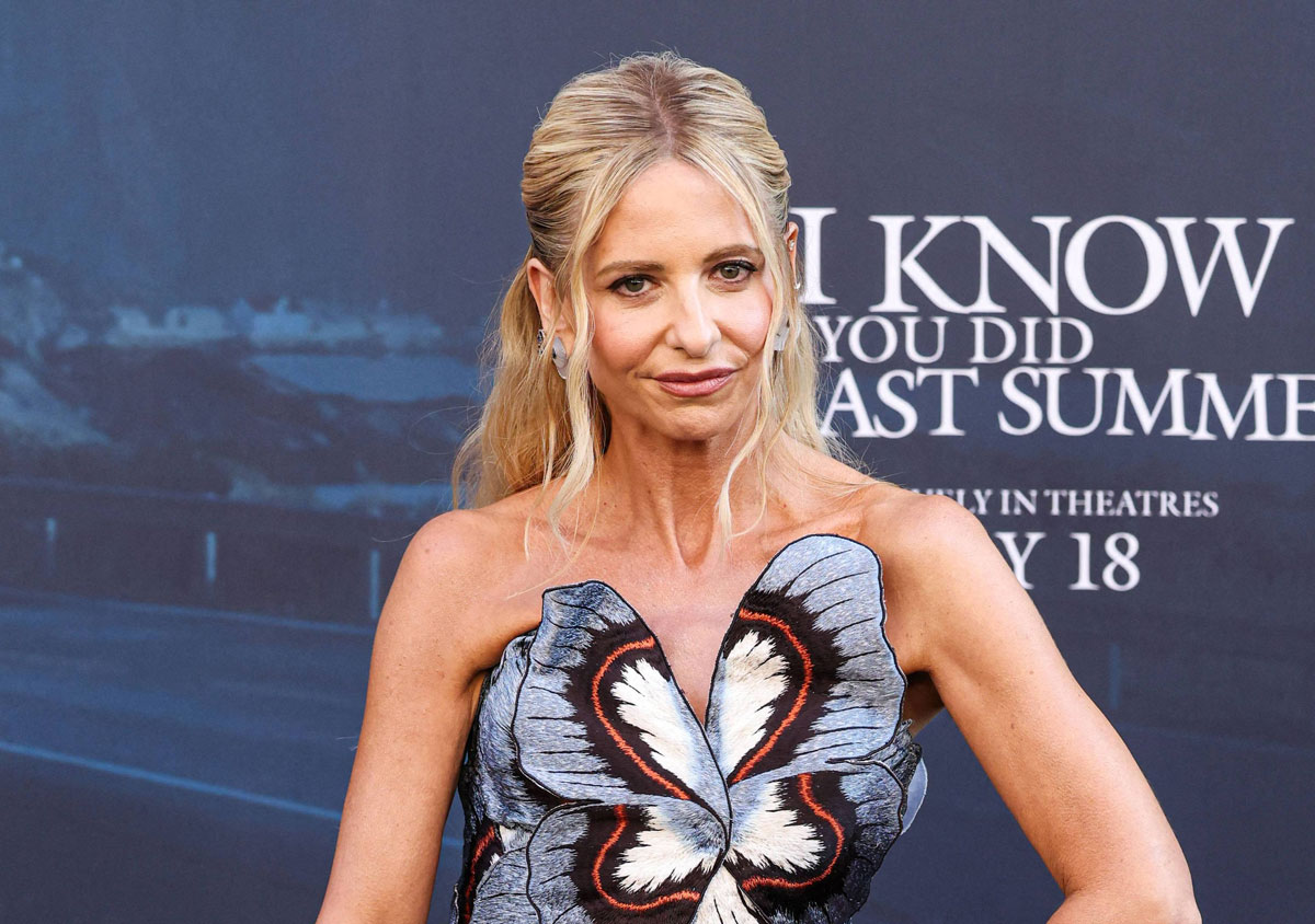 Sarah Michelle Gellar Escapes Scary Hotel Fire!