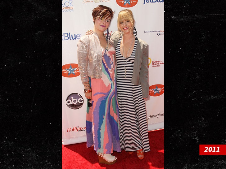 Taryn Manning and Holly Hartman 2011 getty 1