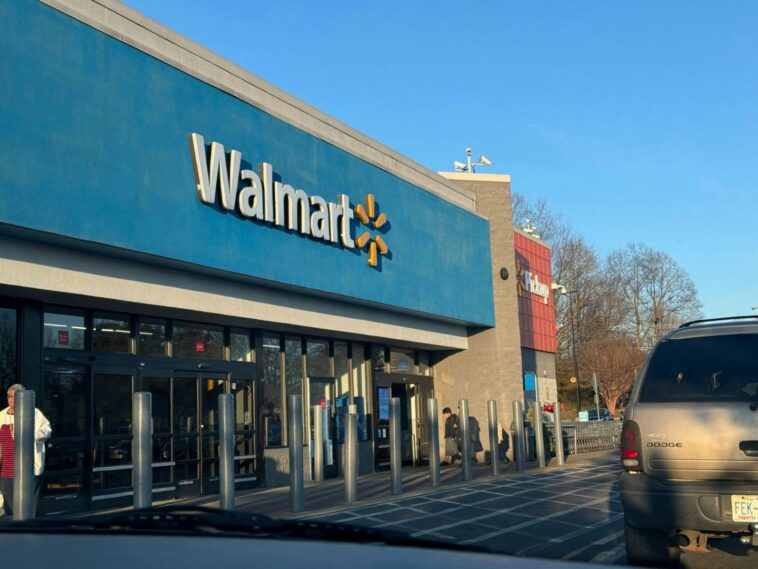 Walmart expands Scintilla In-Store to link store data and marketing