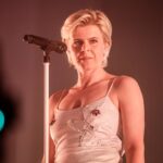 Watch Robyn make surprise appearance with Olof Dreijer at BBC 6 Music Festival in Manchester