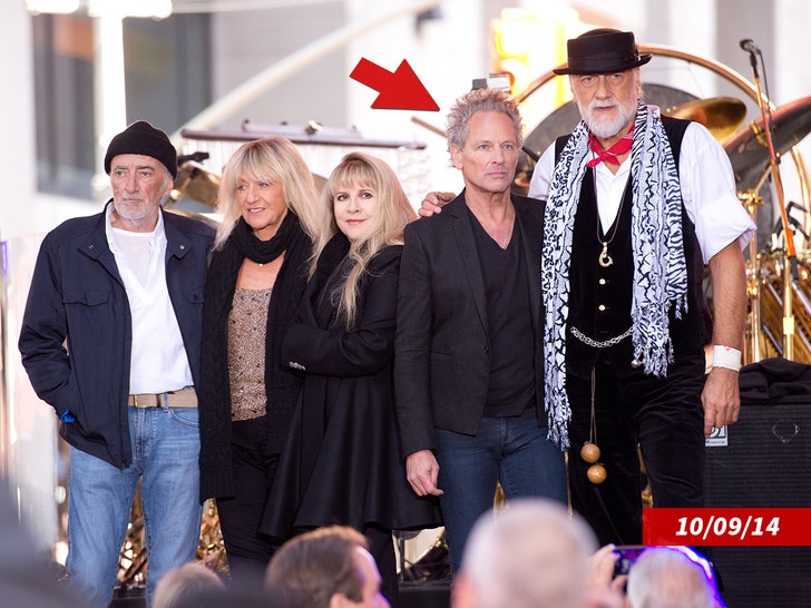 Lindsey-Buckingham-sub-getty-1