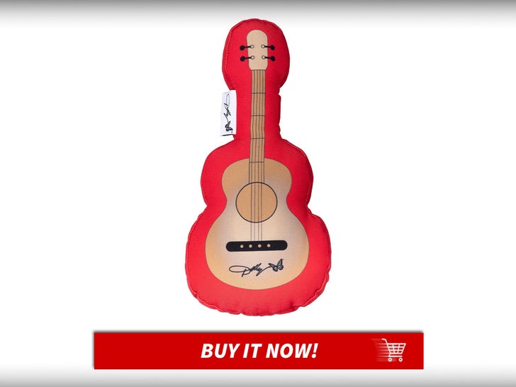 Doggy-Parton-Red-Dollys-Guitar-Toy-Celeb-Pet-Products-MAIN