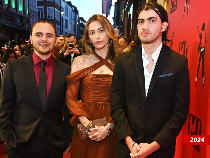 paris jackson blanket jackson and prince jackson getty 1