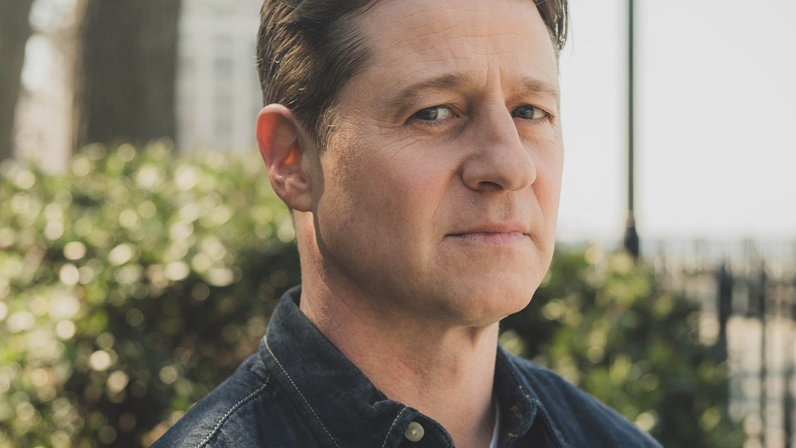 Ben McKenzie's Been a Teen-Soap Star and Crypto Truther. What's Next?