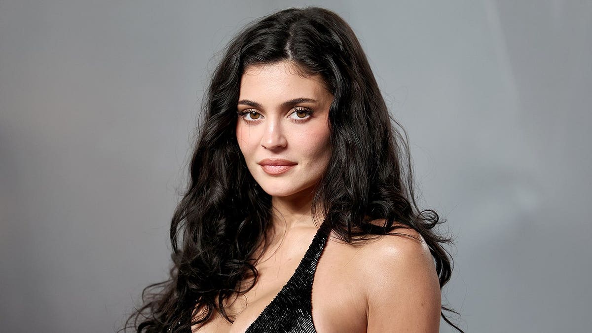 Kylie Jenner posing at the Vanity Fair Oscar Party at Los Angeles County Museum of Art