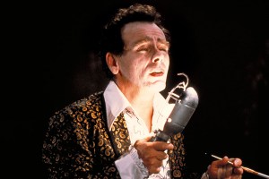 BLUE VELVET, Dean Stockwell, 1986, (c) De Laurentiis Group/courtesy Everett Collection