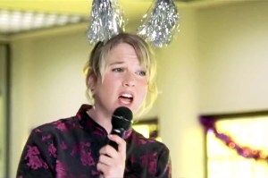 Renee Zellweger singing karaoke in Bridget Jones's Diary