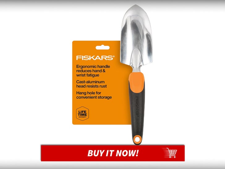 Fiskars-Trowel-National-Gardening-Day-MAIN