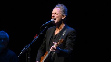 Fleetwood Mac Guitarist Lindsey Buckingham's Alleged Stalker Arrested