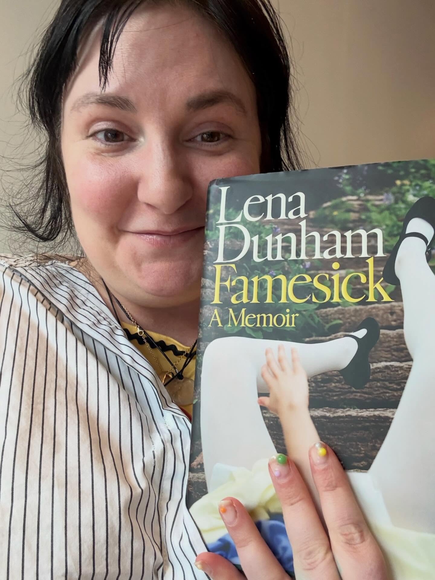 lena dunham with her memoir famesick
