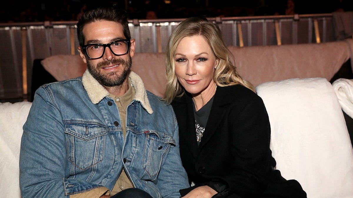 Dave Abrams and Jennie Garth attending Austin Elevates event at Austin 360 Amphitheatre