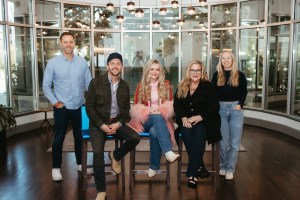 Hadlie Jo signs with Sony Music Publishing Nashville