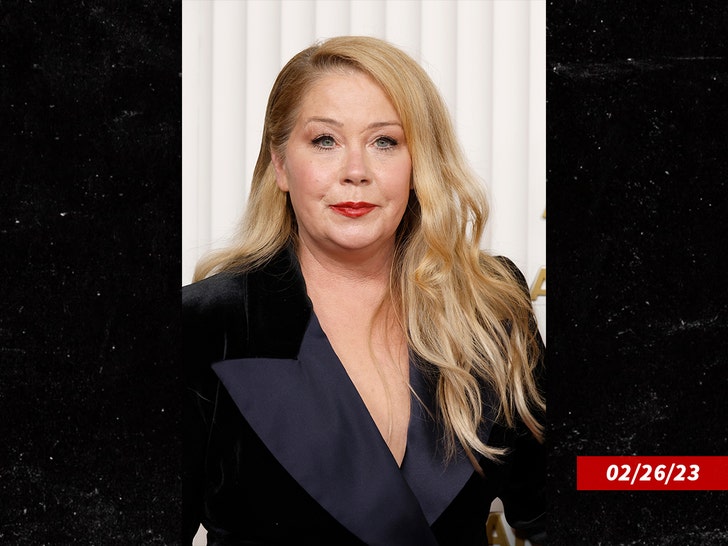 Christina-Applegate-sub-getty-2