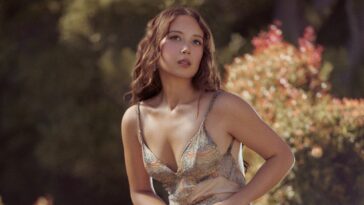 Laufey on her unexpected ‘Fortnite’ collab and playing Coachella