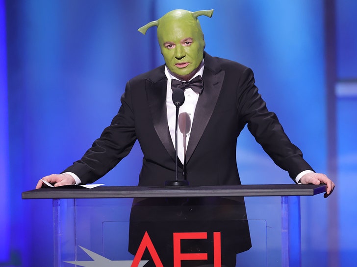 Mike-Myers-sub-getty-1