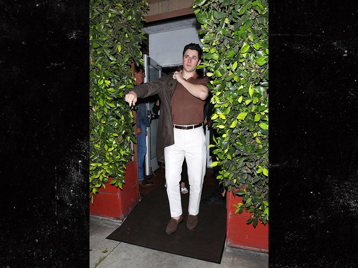 Selena Gomez backgrid 2