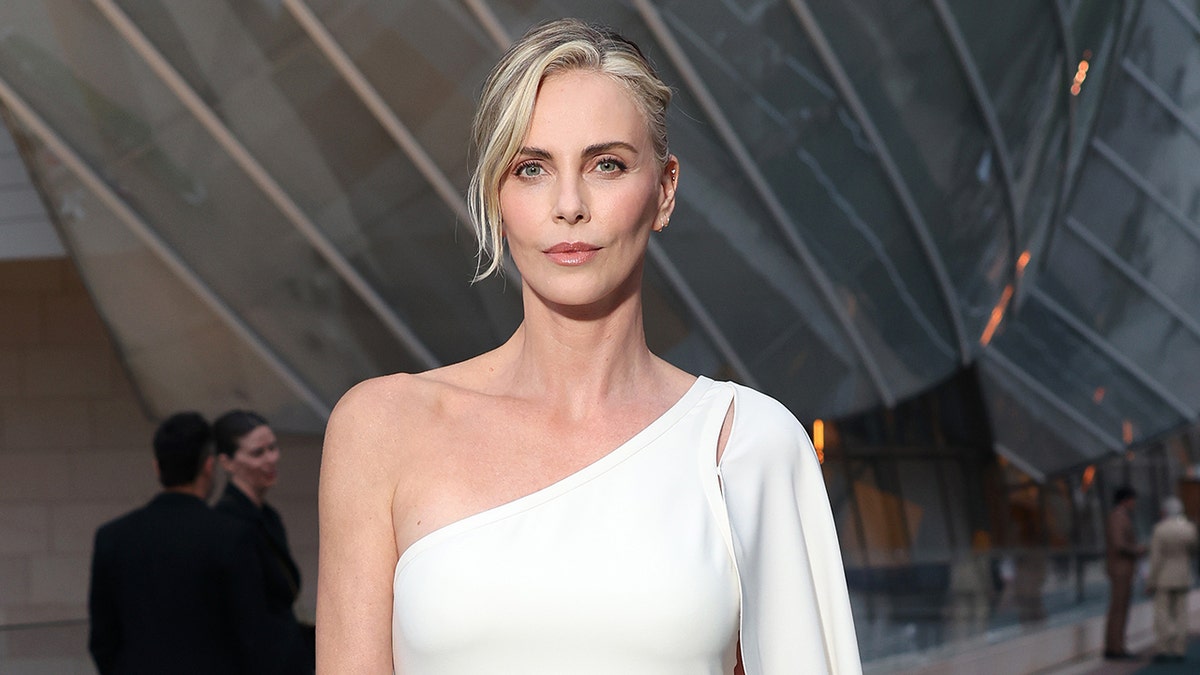 Charlize Theron arriving at Fondation Louis Vuitton in Paris