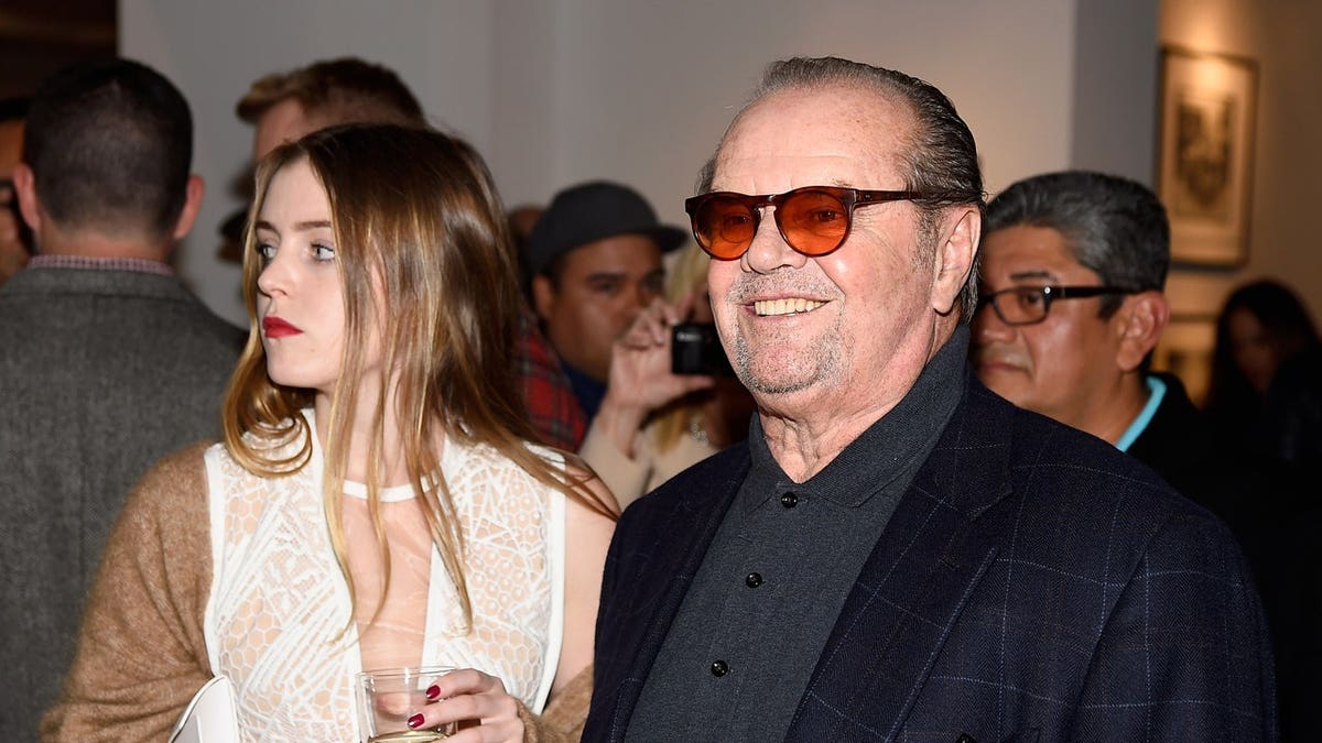 Lorraine Nicholson and her father Jack Nicholson at a gallery