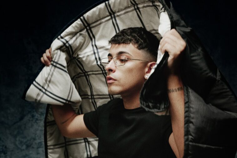 Vote for Trueno, Karol G, Quevedo & More