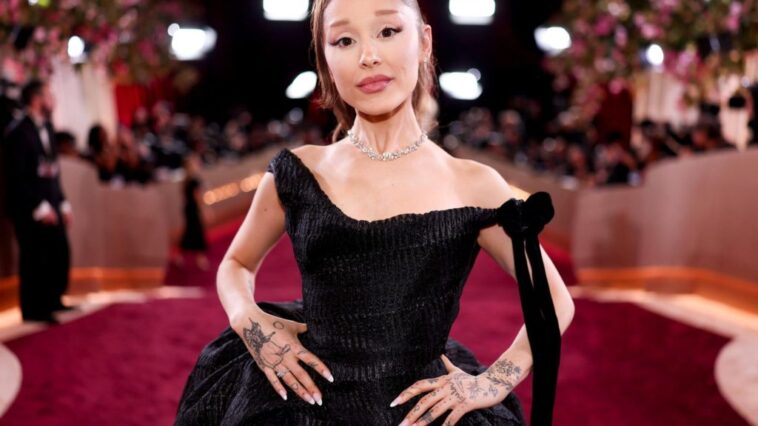 Ariana Grande Teases New Album & Italy Mayor Shares Reaction: Video