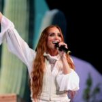 Ashlee Simpson Performs 'La La' for Emo Nite at Stagecoach 2026