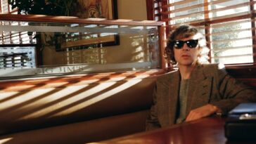 Beck revisits 'Morning Phase' and 'Sea Change' on beautiful new single 'Ride Lonesome' as he announces 2026 tour