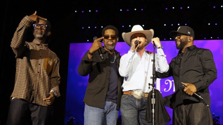 Cody Johnson Welcomes Boyz II Men at Stagecoach 2026