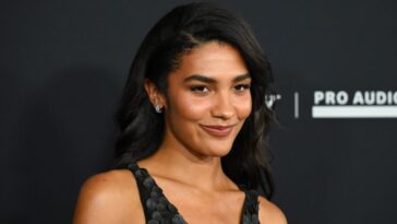 First Woman Since Adele to Top Pop and R&B Radio Charts