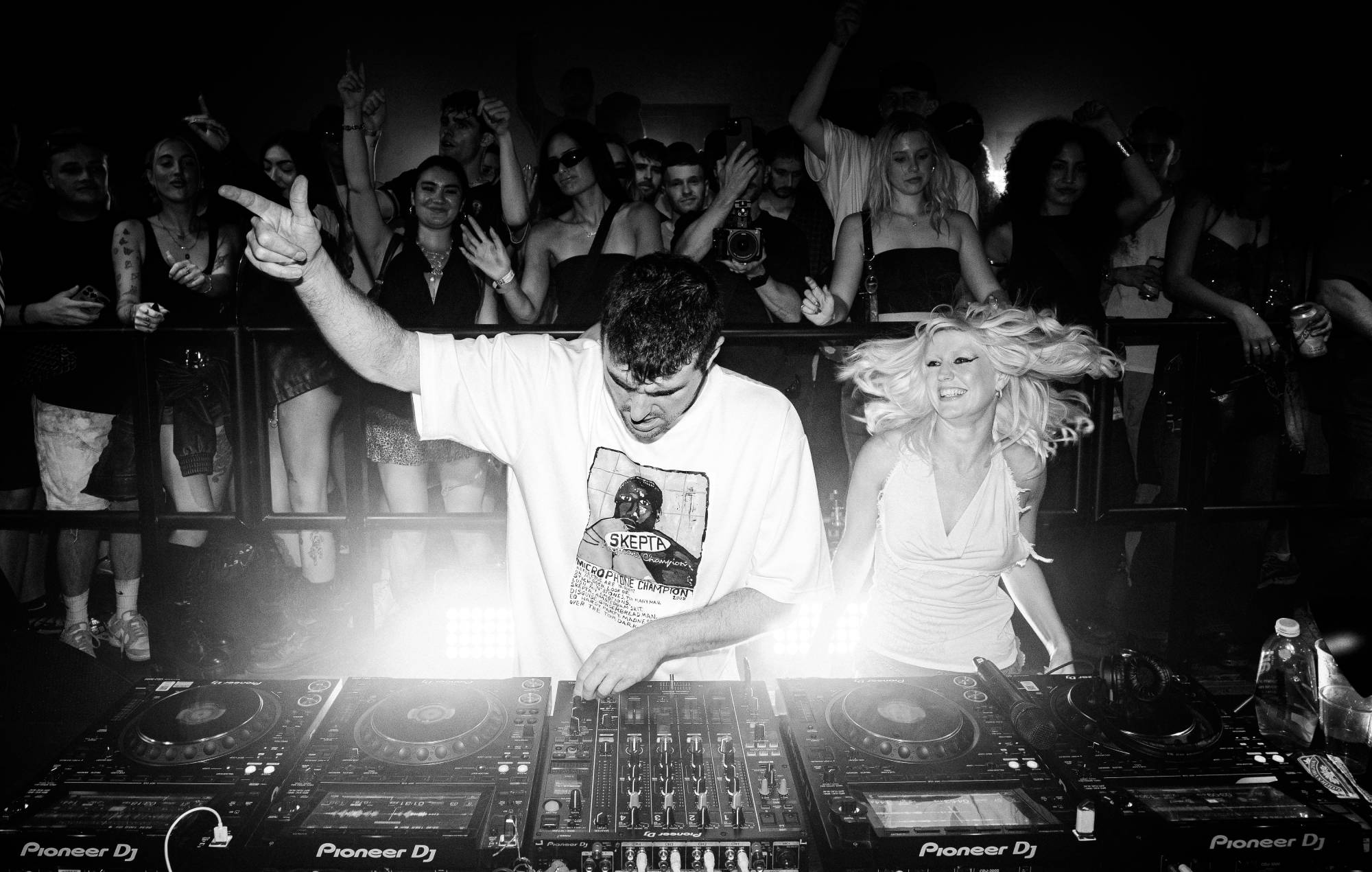 Fred Again.. shares epic continuous 108-hour mix and exclusive creative files from his 'USB002' tour