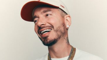 J Balvin Surprises Young Fan in Colombia & More Uplifting Moments