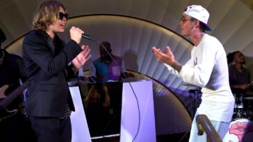 Justin Bieber Brings Out the Kid Laroi for 'Stay' at Coachella 2026