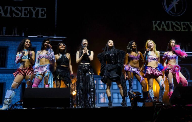 'KPop Demon Hunters' stars perform 'Golden' with KATSEYE at Coachella 2026