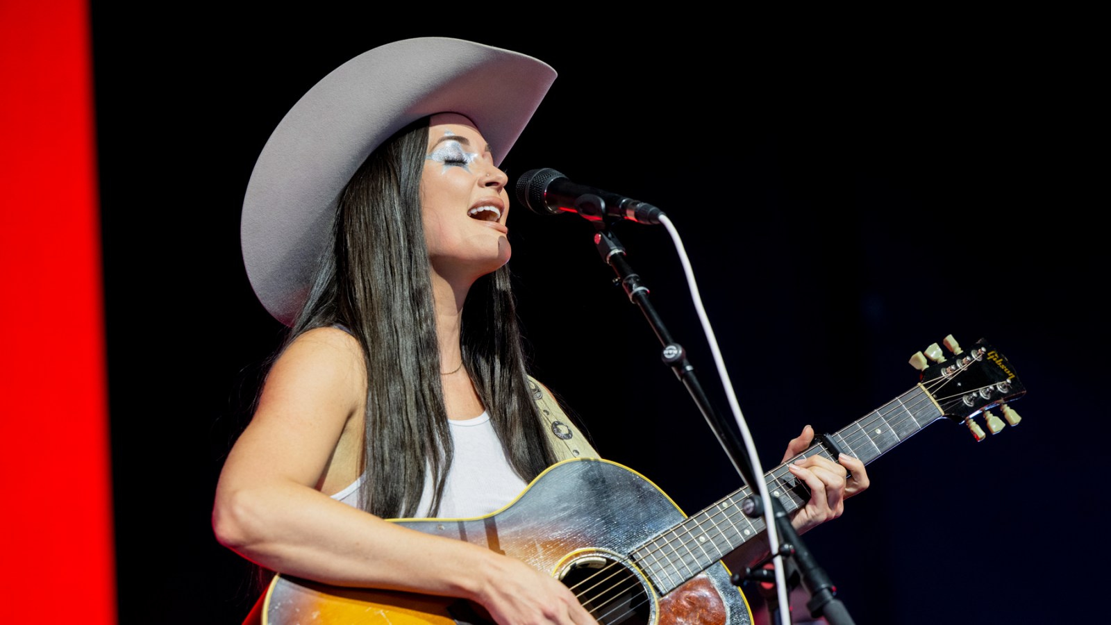 Kacey Musgraves Covers SZA's 'Kill Bill' on BBC Live Lounge: Watch