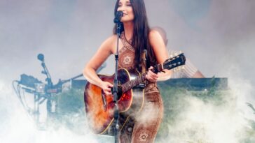 Kacey Musgraves Mocks Trump's Jesus Photo With Dolly Parton Homage