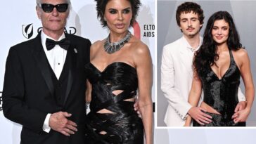 Lisa Rinna & Hubby Harry Hamlin Recreate Timothée Chalamet & Kylie Jenner's Beach Pics!