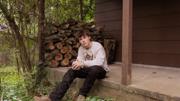 Maddox Batson on Those 'Country Justin Bieber' Comparisons