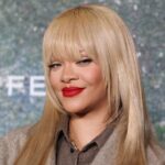 Rihanna Becomes First Woman to Pass 200 Million Singles Certifications