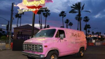 Sabrina Carpenter's Coachella 2026 Set: Review and Best Moments