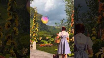 THIS Is How You Make An Entrance! | Perez Hilton