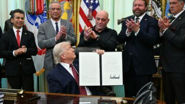 Trump Signs Executive Order to Allow Psychedelics Use to Combat PTSD