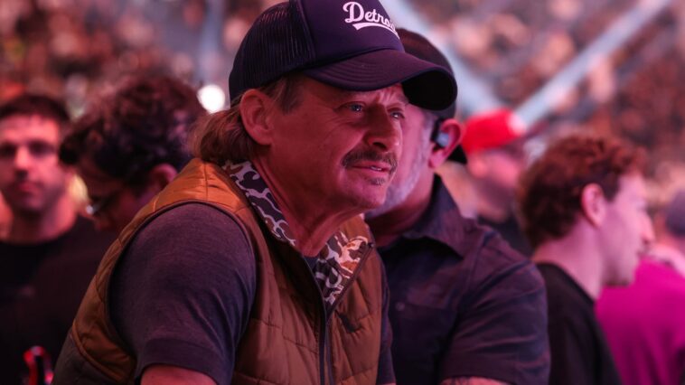 US Army suspends and quickly reinstates pilots who flew Apache helicopters near Kid Rock’s home