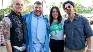 Watch Teddy Swims bring out Joe Jonas, Vanessa Carlton and Van Halen's David Lee Roth at Coachella 2026